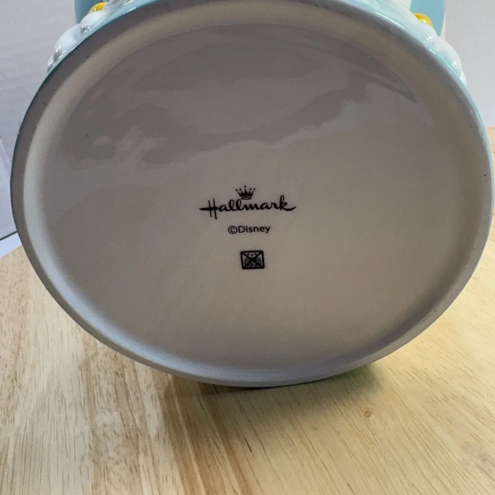 Hallmark Disney It's a Small World Treat Cookie Jar w/ Sound DYG2123